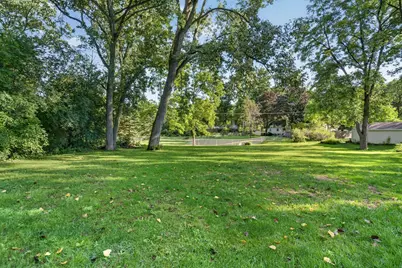 4936  Deerwood Dr, Racine, WI 53406 - Photo 23