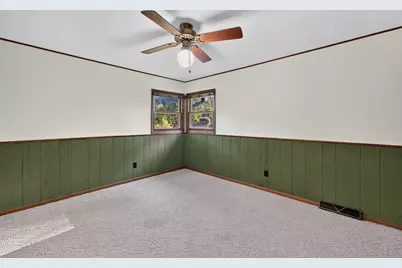 4936  Deerwood Dr, Racine, WI 53406 - Photo 13
