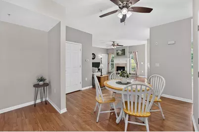 9056 W Elm Ct #C, Franklin, WI 53132 - Photo 7