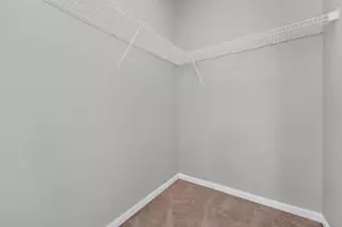 9056 W Elm Ct, Franklin, WI 53132 - Photo 15