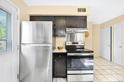 2109 N 70th St #2111, Wauwatosa, WI 53213 - Photo 15