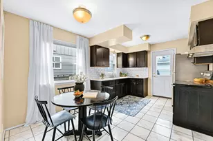2109 N 70th St, Wauwatosa, WI 53213 - Photo 9