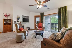 401 W Aspen Dr, Oak Creek, WI 53154 - Photo 3