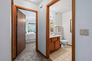401 W Aspen Dr, Oak Creek, WI 53154 - Photo 23