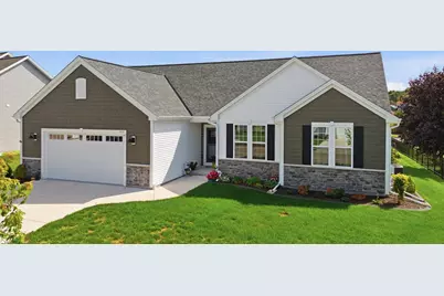 1017  Durango Dr, Hartford, WI 53027 - Photo 43