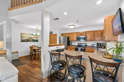 1992  Parknoll Ln, Port Washington, WI 53074 - Photo 9