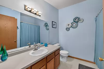 1992  Parknoll Ln, Port Washington, WI 53074 - Photo 19