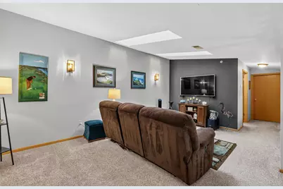 1992  Parknoll Ln, Port Washington, WI 53074 - Photo 17