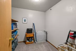 1992 Parknoll Ln, Port Washington, WI 53074 - Photo 25