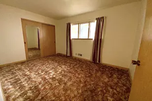 1504 Philippen St, Manitowoc, WI 54220 - Photo 13