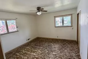 1504 Philippen St, Manitowoc, WI 54220 - Photo 9
