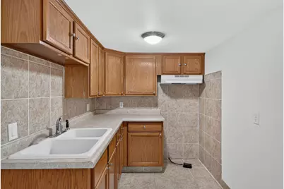 300  James St, Slinger, WI 53086 - Photo 7