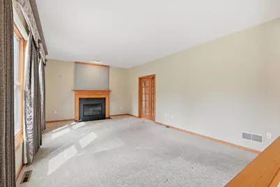 N66W14659  White Birch Dr, Menomonee Falls, WI 53051 - Photo 11