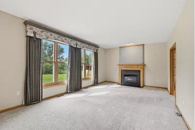 N66W14659  White Birch Dr, Menomonee Falls, WI 53051 - Photo 13