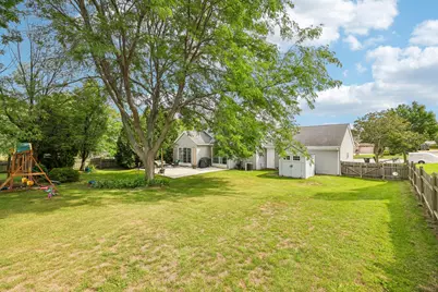 4441 S 116th St, Greenfield, WI 53228 - Photo 31