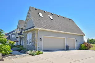 N66W15735 Fox Meadow Dr, Menomonee Falls, WI 53051 - Photo 47
