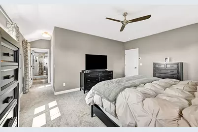 N66W15735  Fox Meadow Dr, Menomonee Falls, WI 53051 - Photo 21