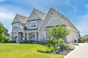 N66W15735 Fox Meadow Dr, Menomonee Falls, WI 53051 - Photo 43