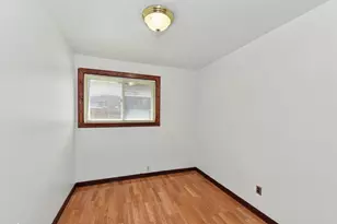 4805 W Custer Ave, Milwaukee, WI 53218 - Photo 11