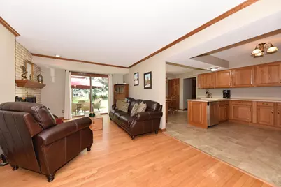 5433 S 24th St, Milwaukee, WI 53221 - Photo 13