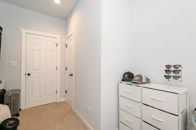 1424 S 79th St, West Allis, WI 53214 - Photo 13