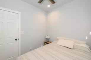 1424 S 79th St, West Allis, WI 53214 - Photo 9