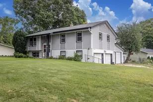 3008 Sunrise Dr, Richfield, WI 53033 - Photo 1