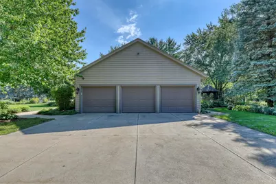N41W27751  Ishnala Trl, Pewaukee, WI 53072 - Photo 35