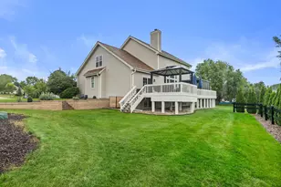 289 Lakeridge Dr, Oconomowoc, WI 53066 - Photo 33