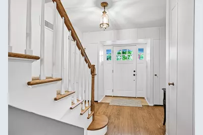 N87W15686  Kenwood Blvd, Menomonee Falls, WI 53051 - Photo 3