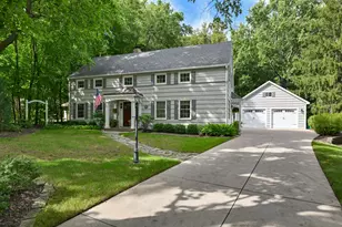 N87W15686 Kenwood Blvd, Menomonee Falls, WI 53051 - Photo 1