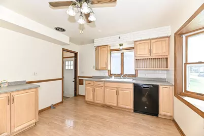 2818 S 71st St, Milwaukee, WI 53219 - Photo 17