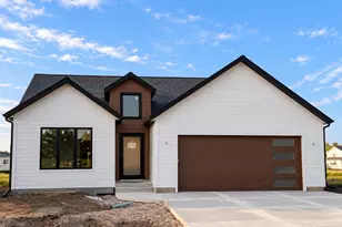 850 Stanton Way, Saukville, WI 53080 - Photo 1