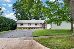 650 Meadow Ln, Burlington, WI 53105 - Photo 29