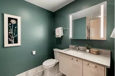 923 E Kilbourn Ave #1403, Milwaukee, WI 53202 - Photo 27
