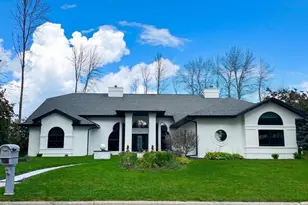 402 Wild Oak Dr, Manitowoc, WI 54220 - Photo 63