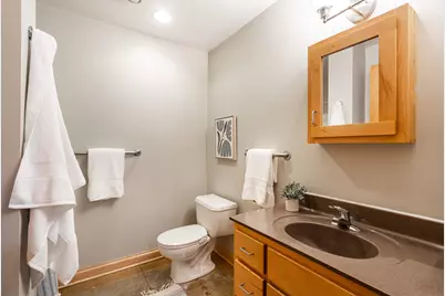 904 E Pearson St #401, Milwaukee, WI 53202 - Photo 33