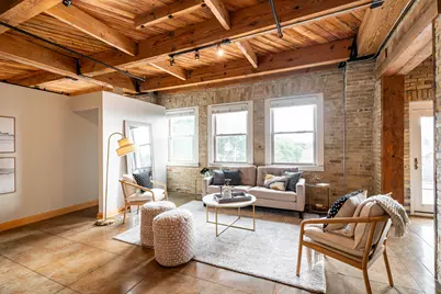 904 E Pearson St #401, Milwaukee, WI 53202 - Photo 7