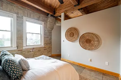 904 E Pearson St #401, Milwaukee, WI 53202 - Photo 31