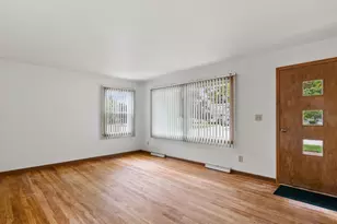 2014 Menasha Ave, Manitowoc, WI 54220 - Photo 3