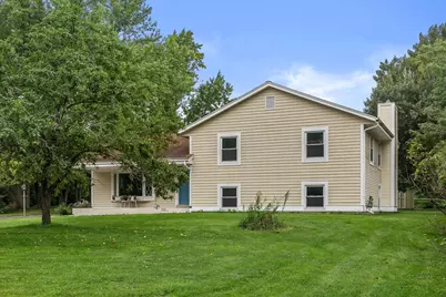 W176N8625  Sunset Ridge Dr, Menomonee Falls, WI 53051 - Photo 41