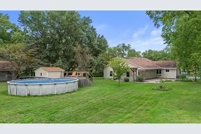 W176N8625  Sunset Ridge Dr, Menomonee Falls, WI 53051 - Photo 37