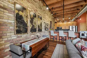 191 N Broadway, Milwaukee, WI 53202 - Photo 7