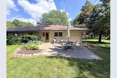 3121 N 105th St, Wauwatosa, WI 53222 - Photo 27