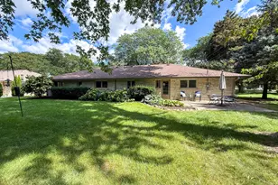 3121 N 105th St, Wauwatosa, WI 53222 - Photo 29