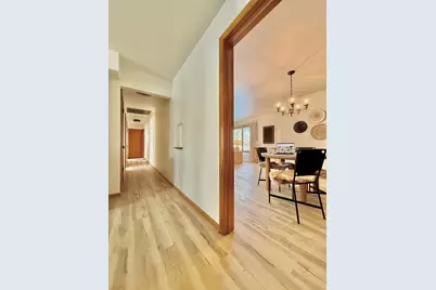 3121 N 105th St, Wauwatosa, WI 53222 - Photo 23
