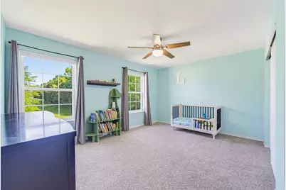 4645 W Sherwood Dr, Franklin, WI 53132 - Photo 25