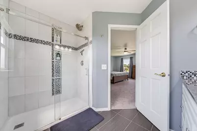 4645 W Sherwood Dr, Franklin, WI 53132 - Photo 23