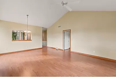 994  Niagara Ct, Port Washington, WI 53074 - Photo 15