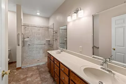 994  Niagara Ct, Port Washington, WI 53074 - Photo 19